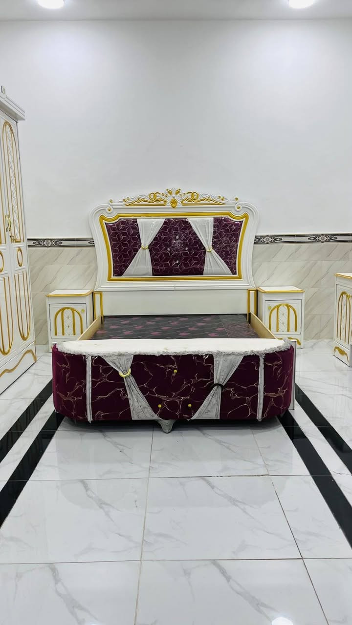 غرفه صاج عراقي  بعدها جديده نظافه 100/100 العنوان الرمانه للاتصال *********** واتساب
