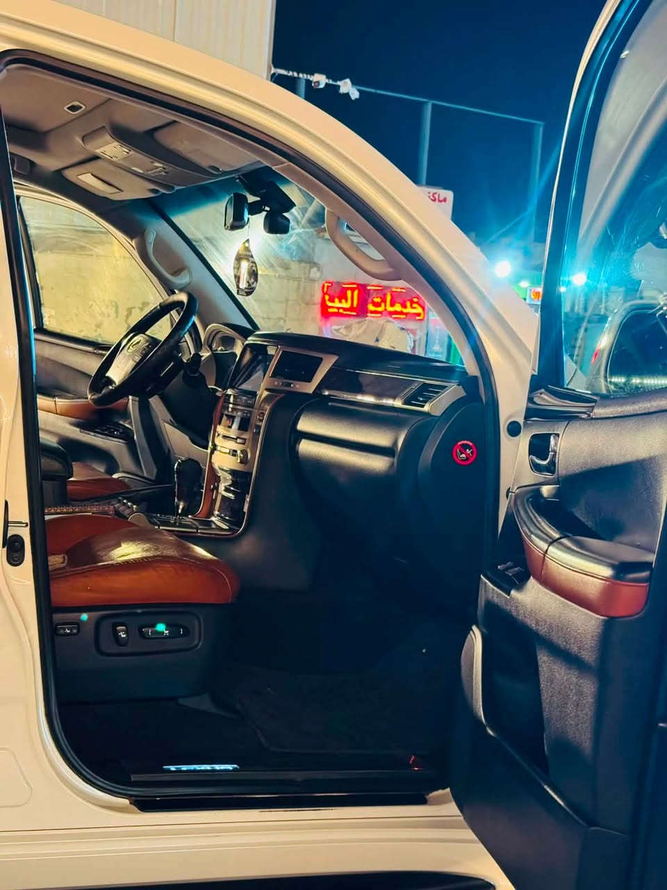 للبيع لكزس موديل ٢٠١٣ رقم بغداد كفاله عامه حتى الدعاميات عدا بارد بسيط ع كد اصبعين
السياره بريم فول الفول ١/١ داخل قرميدي
ماشيه ١٢٥  الف حقيقي
السياره نظيفه وجديده جدا

مكان السياره محافظه واسط / الكوت مركز المدينه 
السعر ٣٣٥ قفل

للاستفسار ***********
