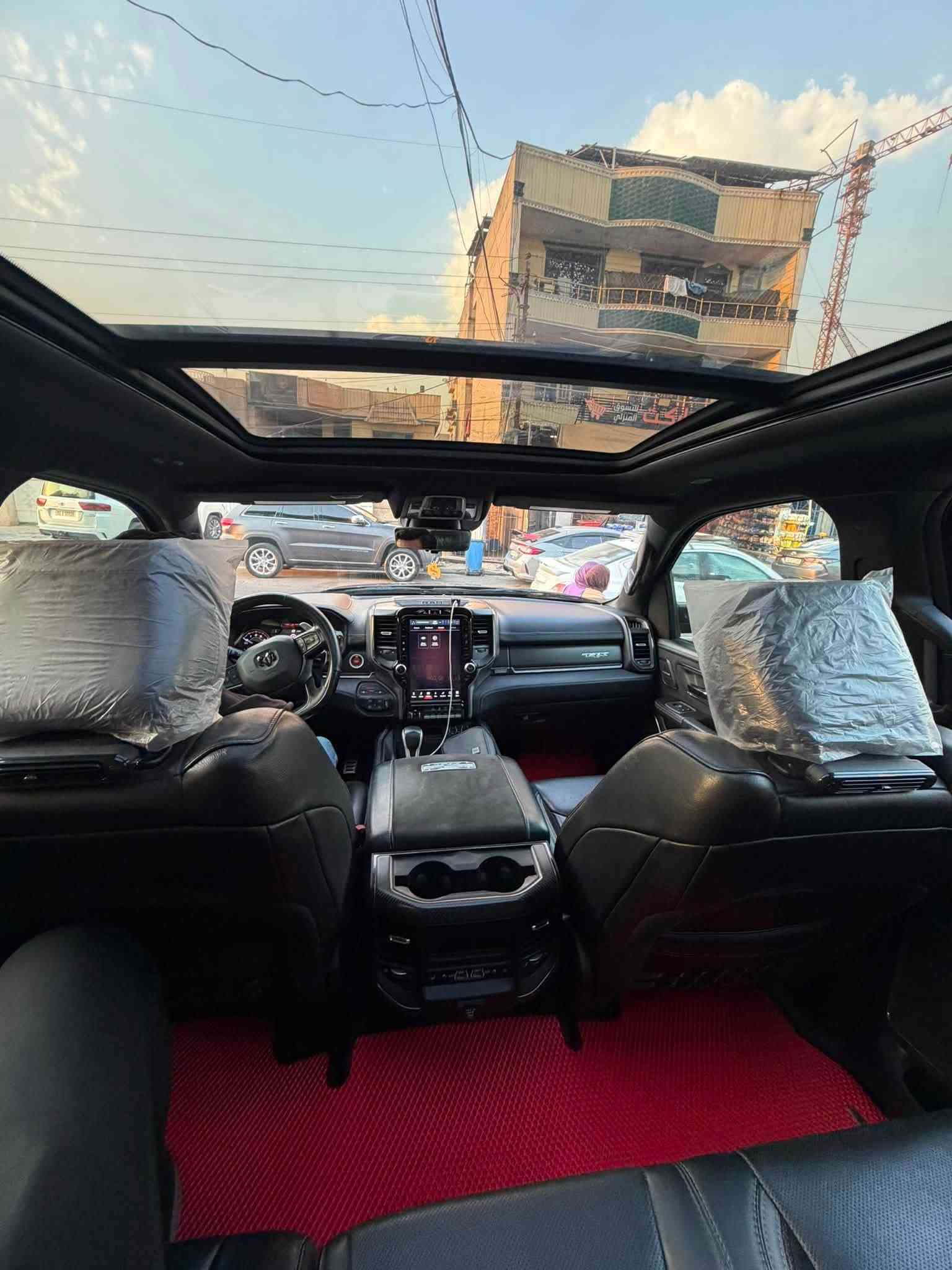 🖤 أسود | رقم بغداد مميز | وارد أمريكي

📄 Clean Title – كلين تايتل
🛣️ ماشية 94,000 كم
💥 حجم المحرك: 6200 CC
🐎 6.2L HEMI V8 Supercharged – قوة 702 حصان
⚙️ قير أوتوماتيك 8 سرعات
🏁 دفع رباعي 4×4
💵 السعر : ٤٩٥٠٠$ 

✨ من أبرز المواصفات:

* 🌌 بانوراما
* 💺 كشنات جلد
* 🔥 تدفئة كشنات
* ❄️ تبريد كشنات
* 🪑 تحكم كهربائي بالكراسي
* 📱 شاشة Uconnect كبيرة
* 🎵 نظام صوتي فاخر
* 📷 كاميرات وحساسات
* 🛞 جنوط وإطارات مخصصة للـTRX
* 🏎️ أنظمة قيادة وأداء متعددة
* 🛻 مواصفات TRX الخاصة بالطرق الوعرة والأداء العالي

🔥 702 حصان + سوبر تشارج + 6200 CC = TRX بكل معنى الكلمة

📞 للاستفسار والتواصل:
***********
