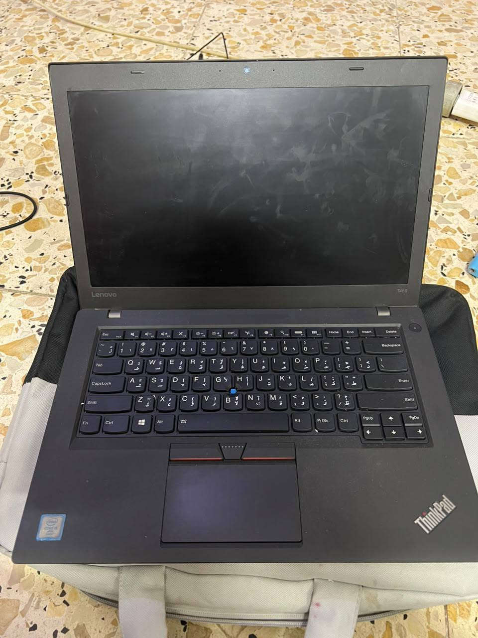 سلام عليكم 

لابتوب Thinkpad نضيف نضافتة كدام عينك 

معة ملحقاتة

 شاهنة 
وماوس 
ووسماعات محيطية اصلية 
ولجنطة 

السعر 300وبيهة مجال 

الستفسار ***********
