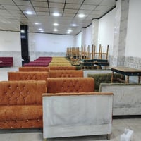 عفش قاعة • ديوان مبطن ٥٠ • ميز خشب ٢٥