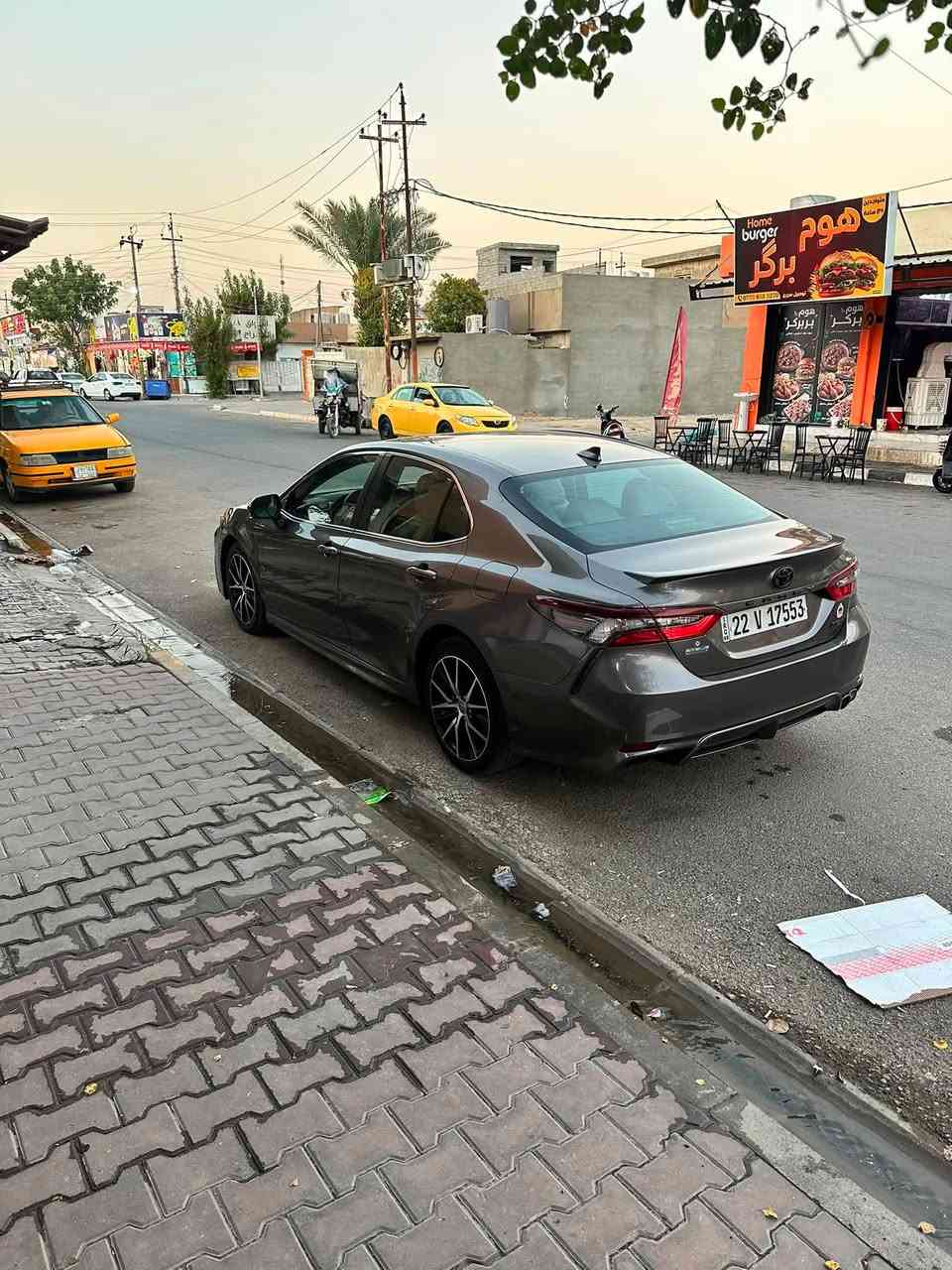 كامري موديل 2024 SEماشي 39ميل رقم اربيل جديد هزه جديد سياره بي بس جامرلغ سائق تبديل بدون ارباك سليمه مكان سياره كركوك رقم موبايل ***********شراي خابرني ودلل
