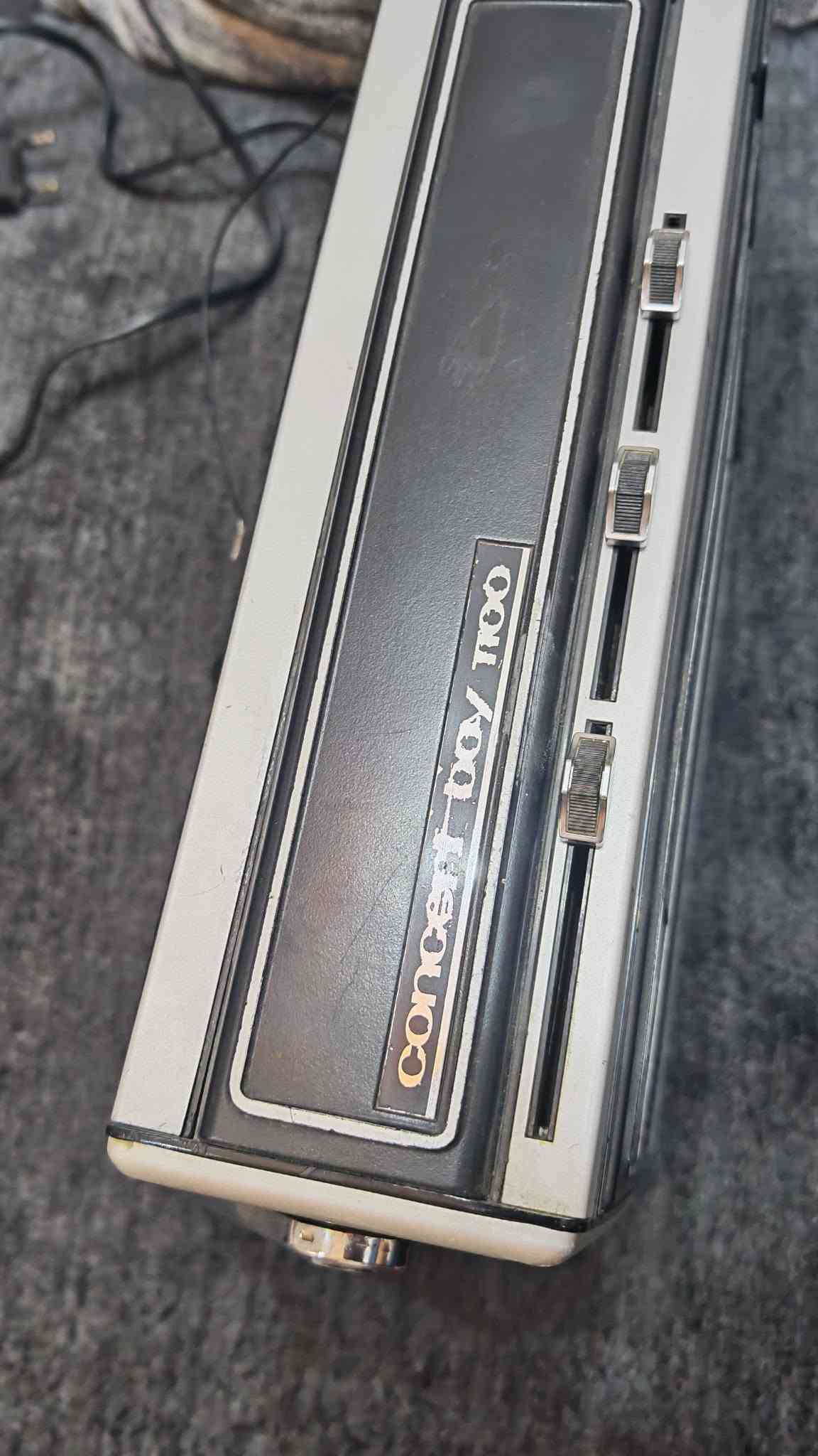 راديو Grundig • ١٩٧٣ • نظافة ٨٥٪