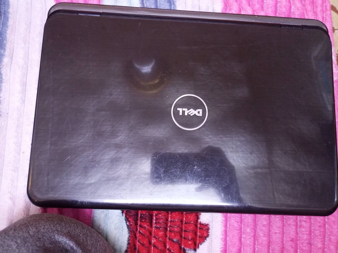 DELL 5010
كوراي 3 
حجم شاشة15
معا شاحنة 
فقط شاشة مكسورة 
بغداد /مدينة الصدر 
***********
