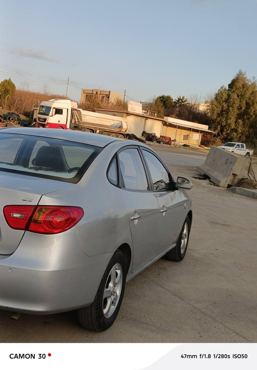 ئاڤانتی ٢٠٠٨ کۆد کراو
بەس شوێن براوەکانی بۆیاخە شوێن براوەکانی چاکراوەتەوو
کوشن جڵد و هیتەرە 
تەبرید لەمس 
حاسە 
ئاوێنە شەفت 
سەقف بەشەرت کەفەر گۆڕاو بەشەرت 
بەنزین زۆر کەم دەخوات زۆر بێ مەسروفە ٣ ڕۆژە ڕۆنی گۆڕاوە تایەکانی لۆکە تازە بۆم کڕیوە 

ناونیشان زەڕایەن 
***********
Vaiber.
Whats app
