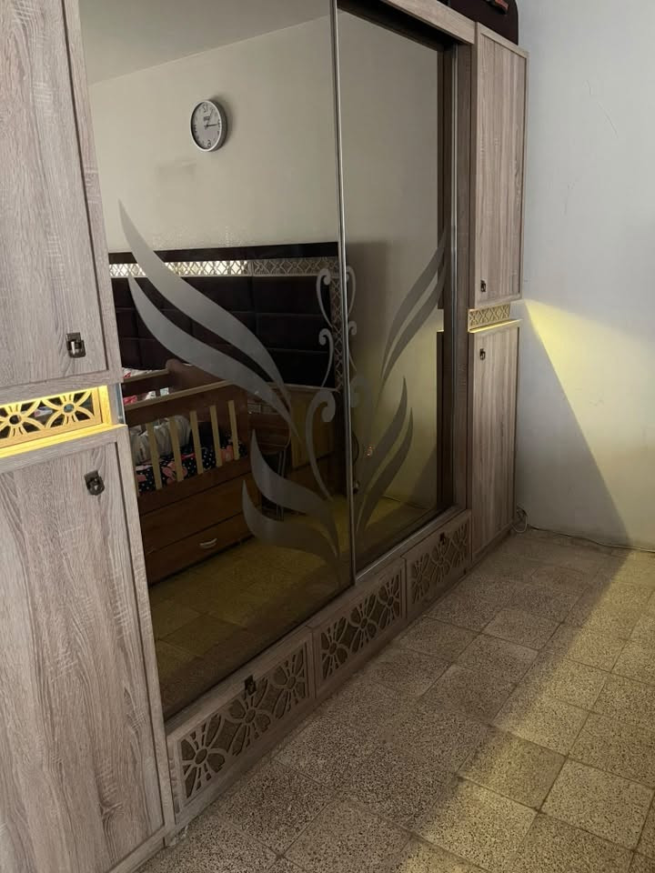 غرفة نوم للبيع تركي ضخم ***********
