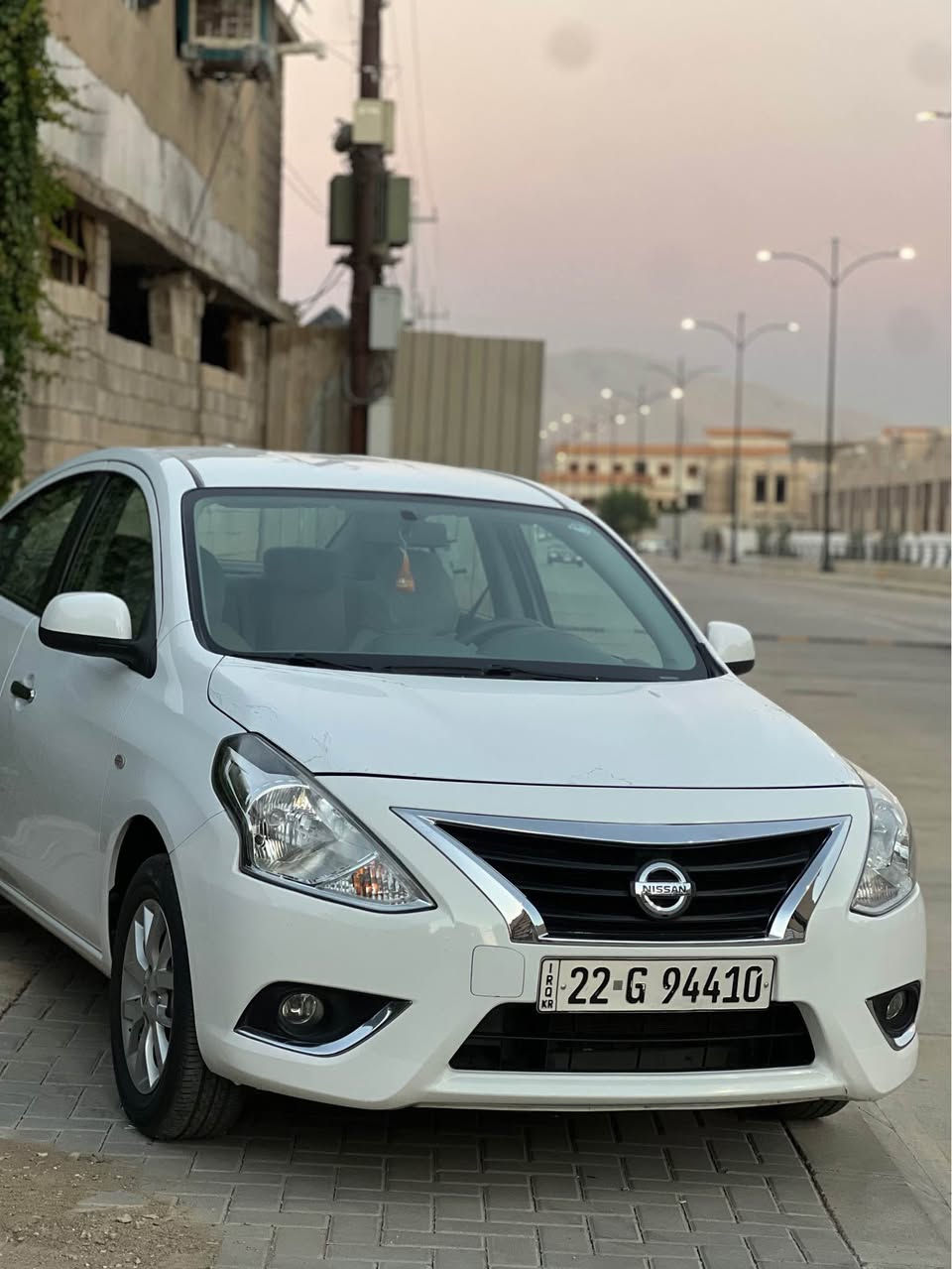 نیسان سەنی لاکشمیبای هندی ٢٠٢٤
سەیارەکە لۆک لۆکە 
 ٤٩٠٠٠ کلم رۆیشتوە 
بێ بۆیاخ بێسارد 
گێڕو مەکینە بەشەرت 
تەحویلو خرامە بە شەرت 
لە سلیمانیم 
*********** السليمانية, العراق
