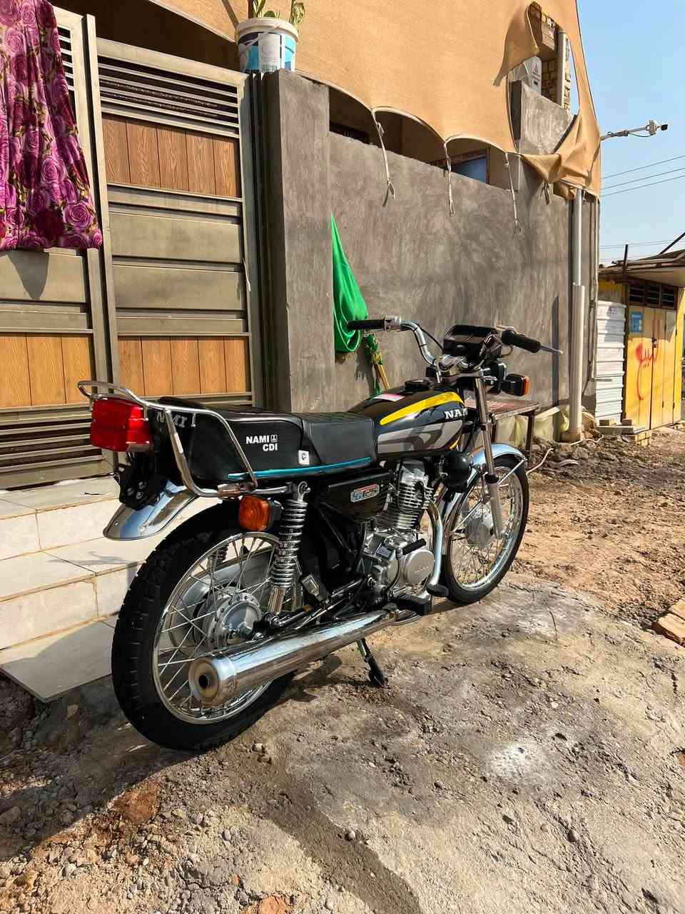 لبيع كفالة صار شهرين من معمرة كلة اصلي تجي وتشوف بيهة كزوز مال يران صفارة بل راس وبيهة زنون سعرة ٤٠ الف شوفت عينك الدراجة كبل صورت ونشرت السعر مليون وبيهة مجال  خاص ما ارد اليجي علة الخاص هاذ مو شراي ***********
