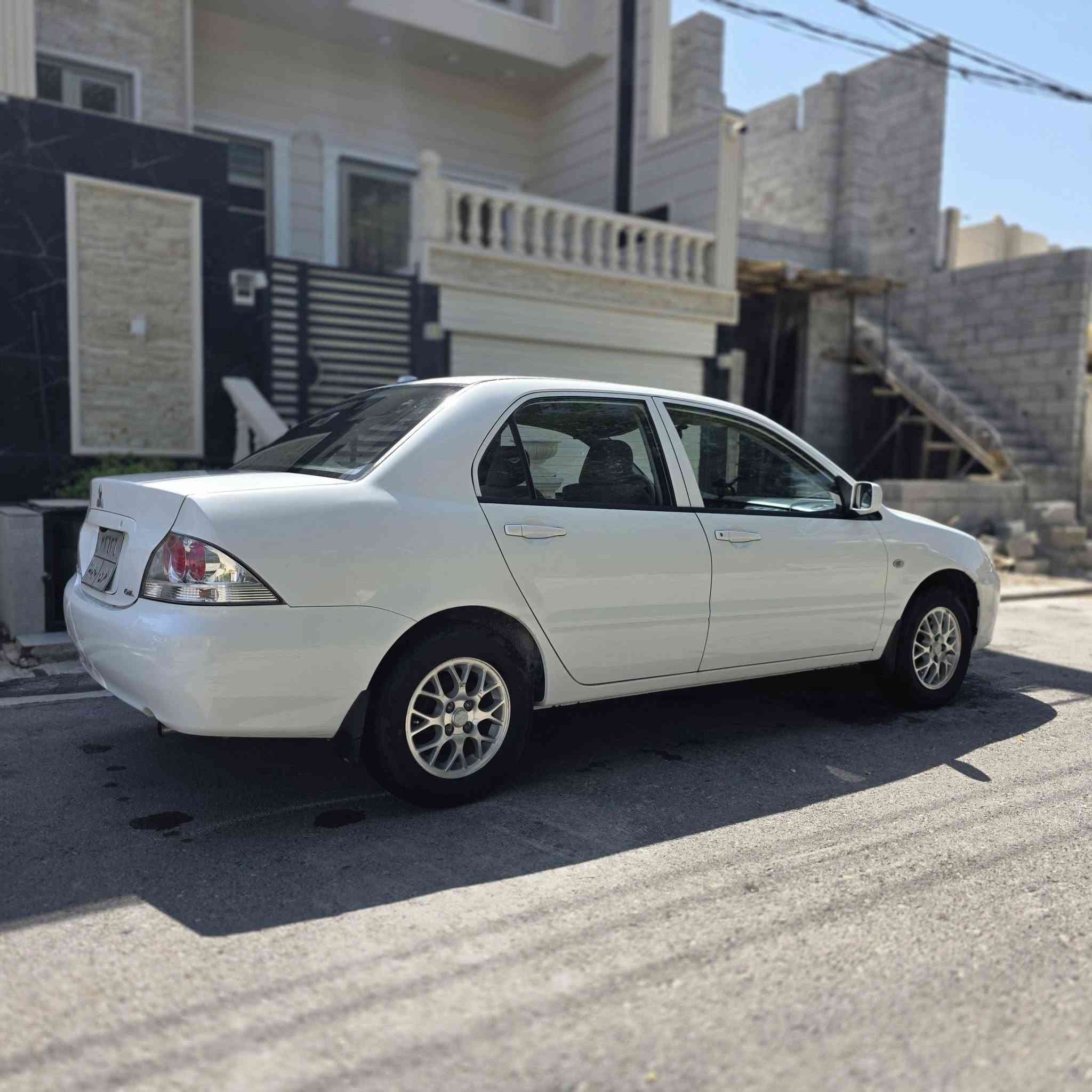 لانسر مۆدێل ٢٠٠٦ سفری کوردستانە ١١٣٠٠هەزار رۆشتووە بۆیاخ و زەڕبەی نییە دەعامیشی بۆیاخ نییە مەکینە ١٣ ەیە ڕەقەم سلێمانییە و بەناوی خۆمانۆییە سعرى ٧٦ گەڵا شوێن کەلار ڕەقەم تەلەفۆن ***********
