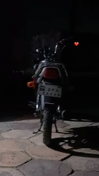 دايون عضم • اوراق • موديل 20