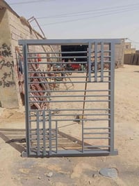 شباك • حديد ٢مم • عرض١٥٠ ارتفاع٢٠٠