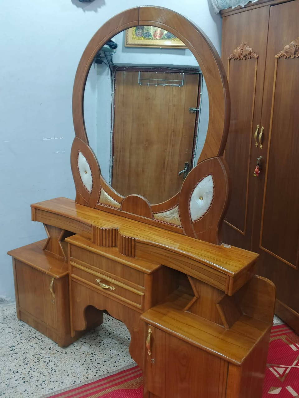 غرفة اخشاب • نضيفة • ميسان