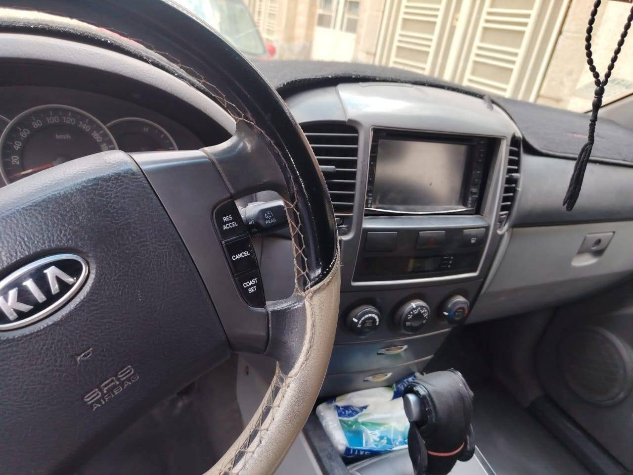 السلام عليكم ...
كيا سورنتو موديل 2009 محرك 3300 
خليجي رقمها بغداد 
سعرها 8500$ 
وبيها مجال للطيبين
الاتصال مع المهندس
يحيئ  ***********
گير اوتو  
للامانه محرك نص عمر 
مكانها بغداد الدوره
