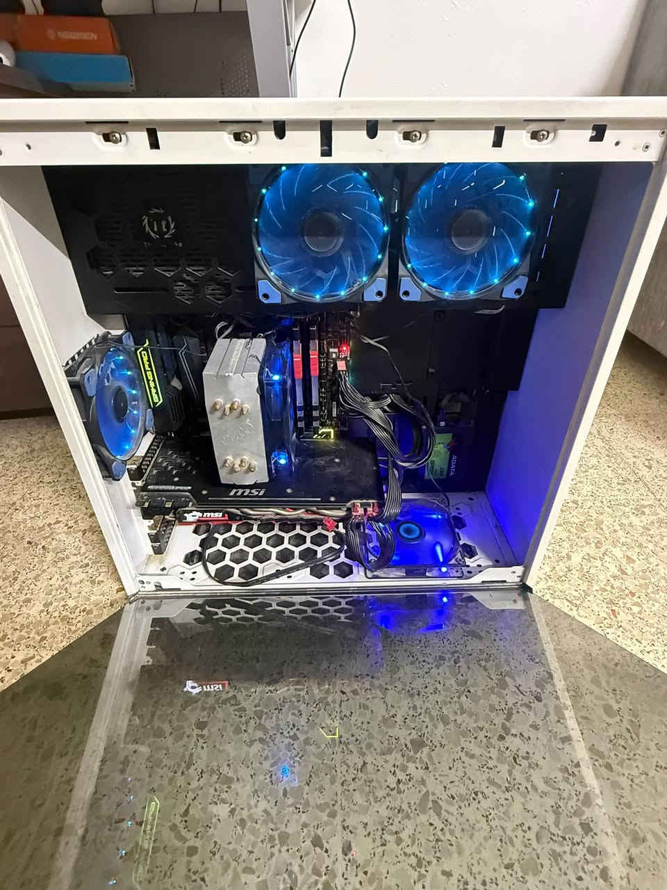 كارت ١٠٨٠ MSI • رام DDR4 ٣٢٠٠ • SSD ٢٥٠GB