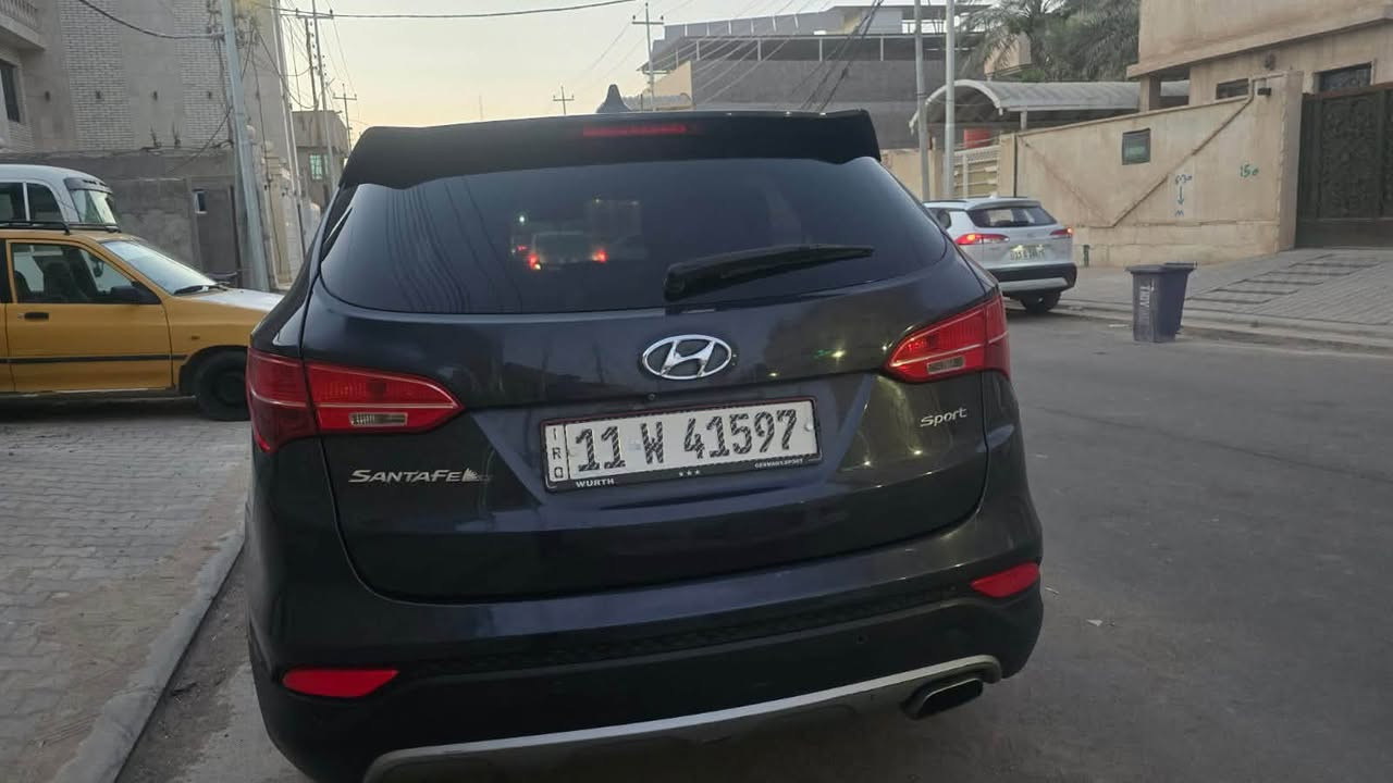 سنتافي وارد موديل 14 فول مواصفات فتحة.. بانوراما.. رادارات.. اشاير بالمري.. كاميرة.. كشنات الامامية كهربائي.. تدفئة. تبريد للكشنات 4 سلندر 
تبريد قطعتين امامي خلفي.. تحكمات وغيرها الكثير
الحادث موضح بالصور
سيارة جاهزة
السعر120
الرقم بغداد انگليزي
للتواصل***********
