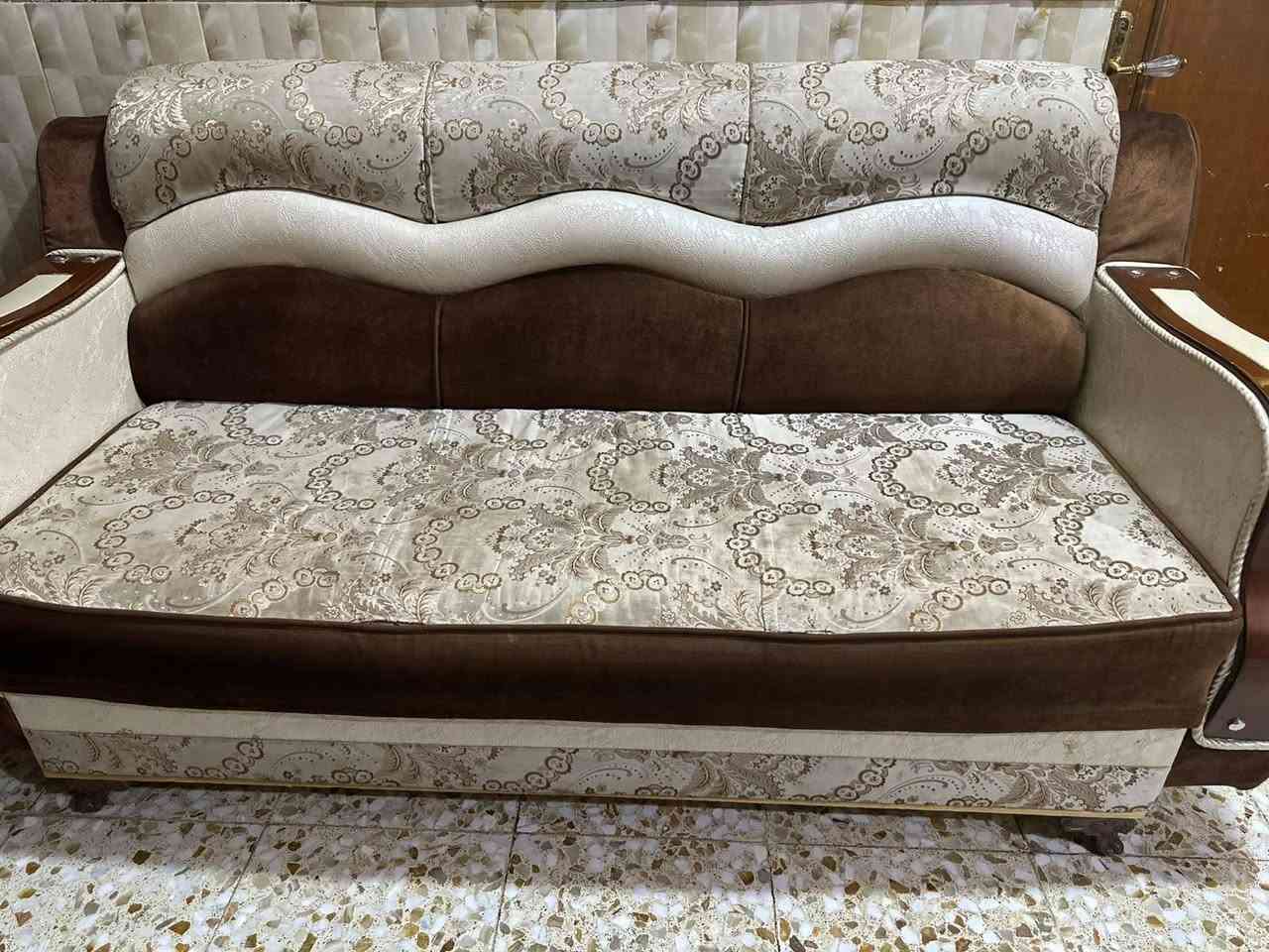 تخم • ٥ قطع • قابل تفاوض