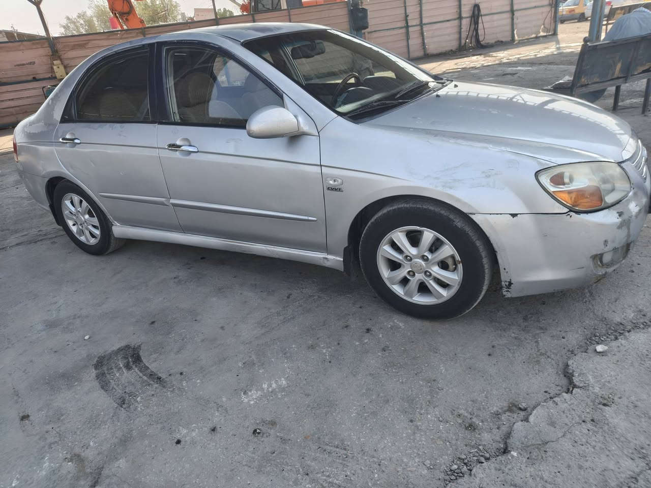 سيراتو 2007 مكينه 1600 مكينه وكير جدد 
تبريد شغال بيه طخه بالجاملغ الخلفي امبين بالصور وبيه صبغ حزام رقم بغداد انكليزي والمالك بكربلاء السعر 65 
***********
