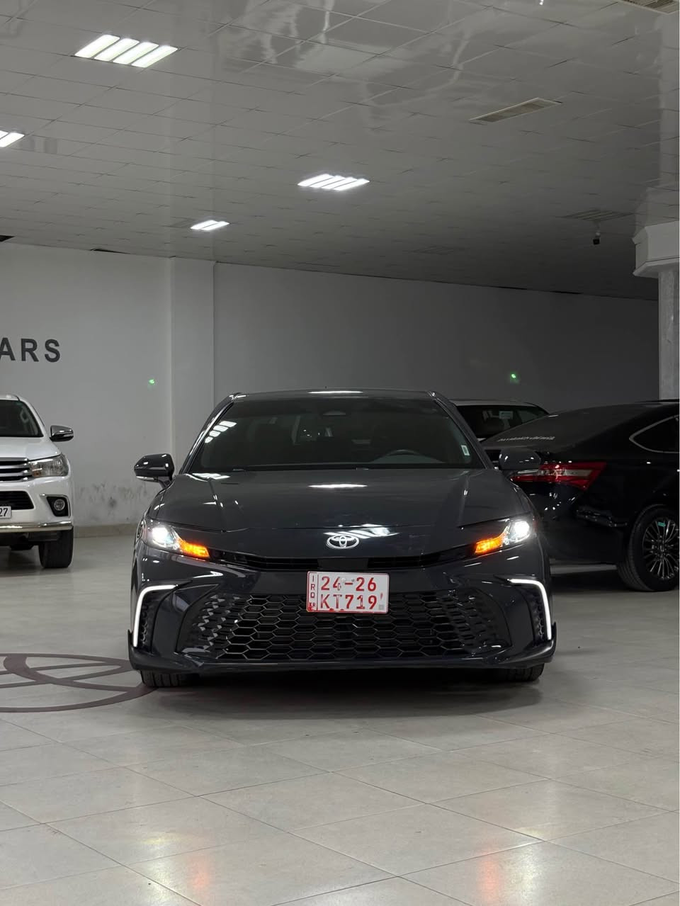 تویوتا کامری Toyota Camry
.
مودێل: 2025
.
رەنگ: سمنتی 
.
مواصفات: SE
.
سعر: 220$ پچەک مەجال
.
سیارە بێ سبغە 
بەس بوستەک کارت یال چاملغێ پشتێ
.
بێ داخلی بێ ئیرباگ
.
ژمارە کاتی
.
***********.           کورەک + واتساب
.
زاخو (مهندکارس)
. زاخو, دهوك
