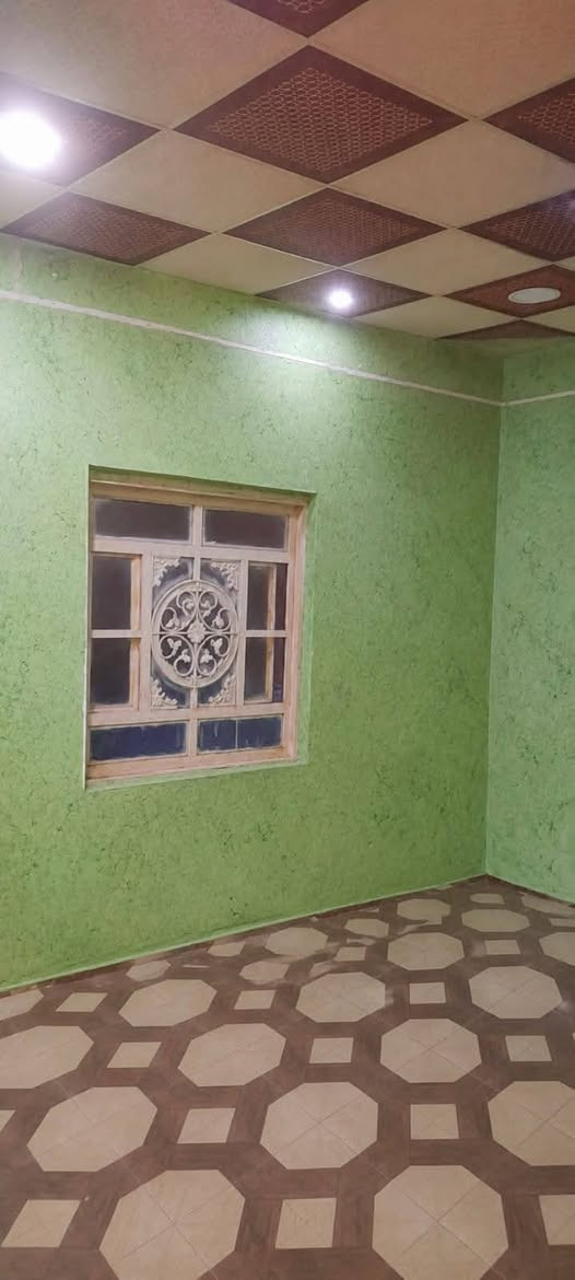 بيت تجاوز البيع مساحةالبيت 150 منطقة خمس اميل حي صادق مقابيل حي طارق هذا رقمي واتساب ***********
