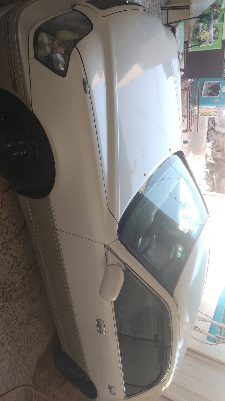 داخل جلد اسود • تبريد ثلج • بطارية جديدة