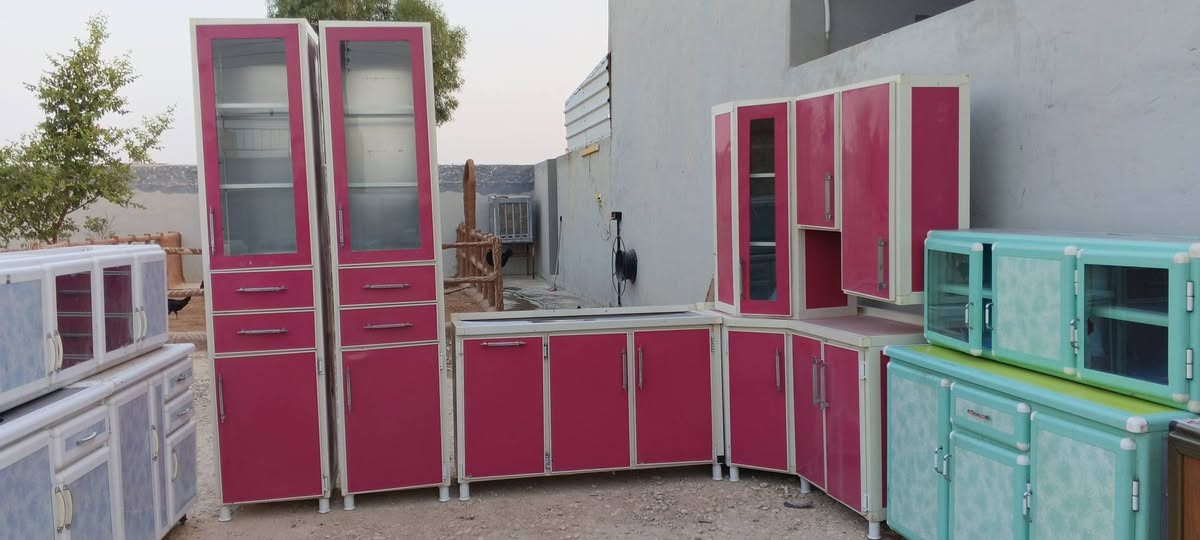 سلام عليكم
لبيع كونترات وطباخات  
وسلات اجباس ومبردات 
وقنفات 
موجود بسعار مناسبة 
وموجود اقصاد 
عنوان : شارع مطار قرب مدرسة المختار 
اتصل ***********
