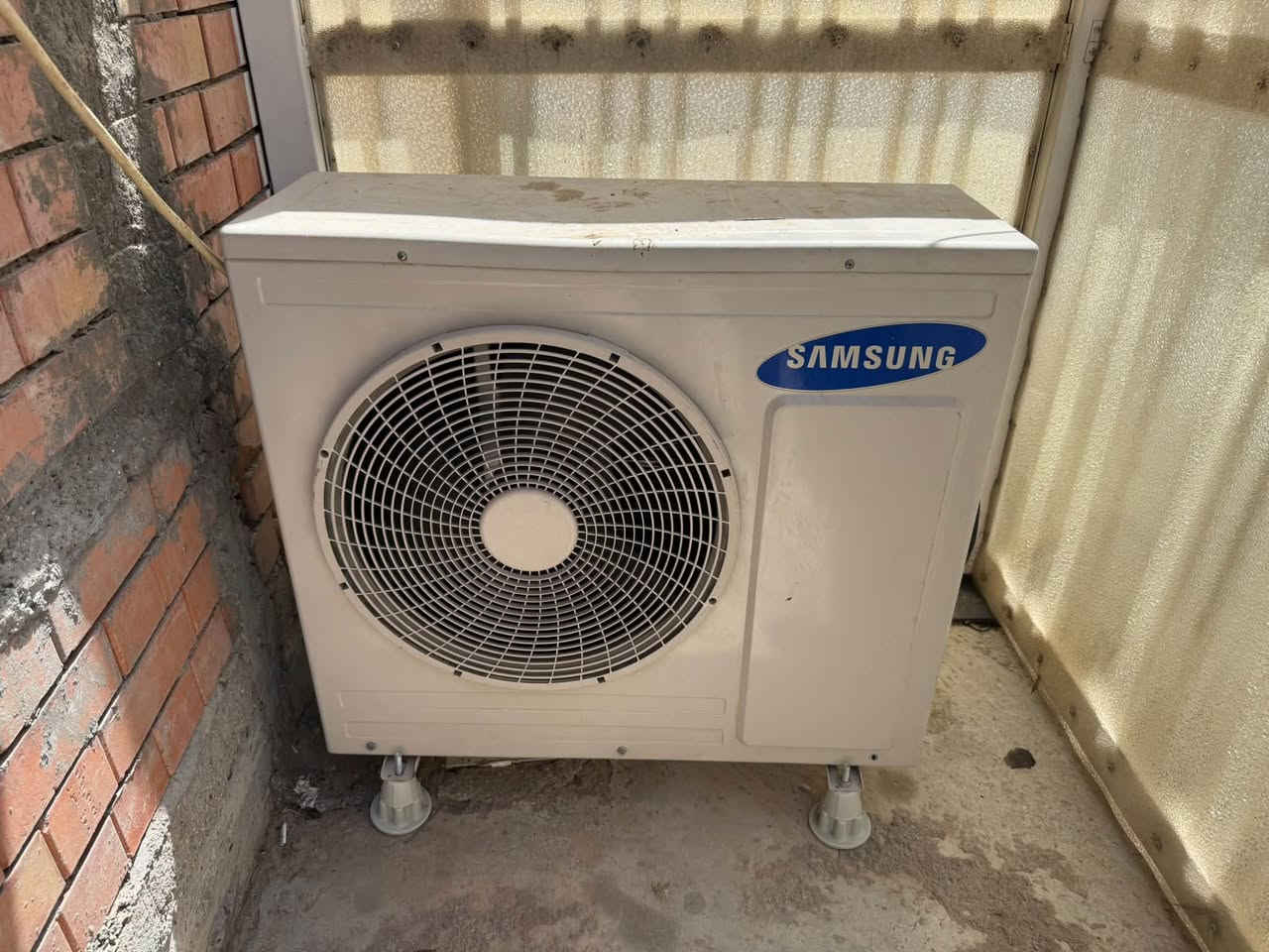 سبلت عامودي نوع سامسونك جداً نظيف منصوب وشغال وتبريده ثلج والتدفئة ملغي
السعر :550 الف
بغداد السيدية الاعلام 
للاتصال :***********
