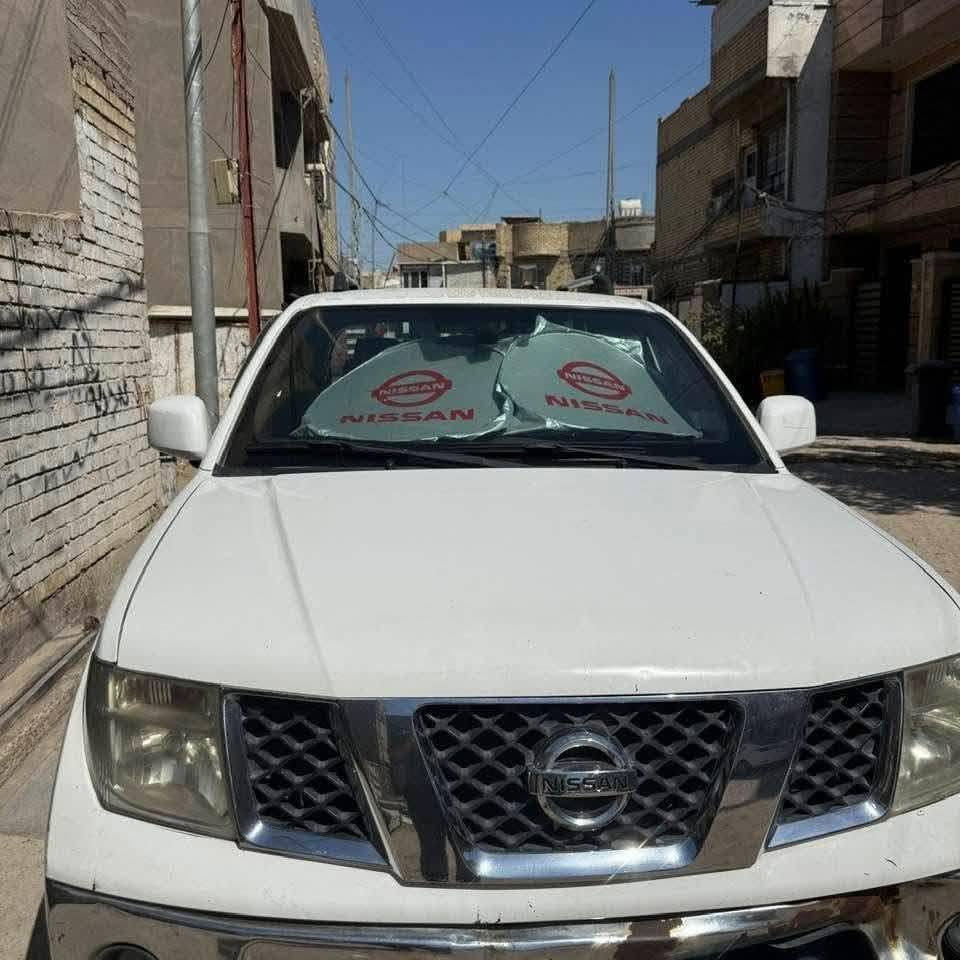 السلام عليكم سيارة نيفاره موديل 13 رقم بابل مشروع وطني بسمي موديل  ٢٠١٣ رقم بابل موجوده بغداد حي الجهاد رقم الهاتف ***********
