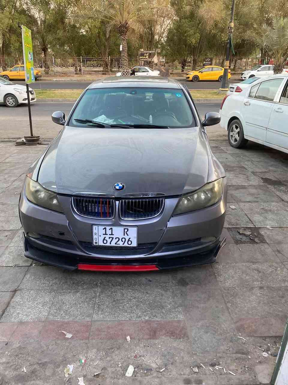السلام عليكم للبيع e90 موديل 2009  
رقم بغداد انكليزي بسمي  
محرك وكير e46 
السياره يرادلهه ترتيب وسعرهه كلش مناسب 
مكان السياره بغداد الشعلة ***********
