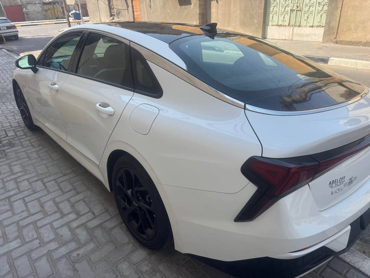 K5 GTline  2026موديل  
دخول جديد ما صرلها اقل الشهر ماشيه 7200 miles 
داخله شهداء بصره يعني رقمها مجاني 
بيها قطعه وحده فقط بنيد وشادلها نفس اللون اسوي بيها وكاله عامه لمدة سنتين وبعدها تتحول. 
السعر 205 $ وبيها مجال 
المكان بصره 
*********** البصرة, العراق
