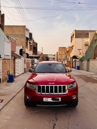 للبيع او مراوس  جيب لاريدو 2011 وارد امريكي .  حادثها جاملغ وباب وملاو...