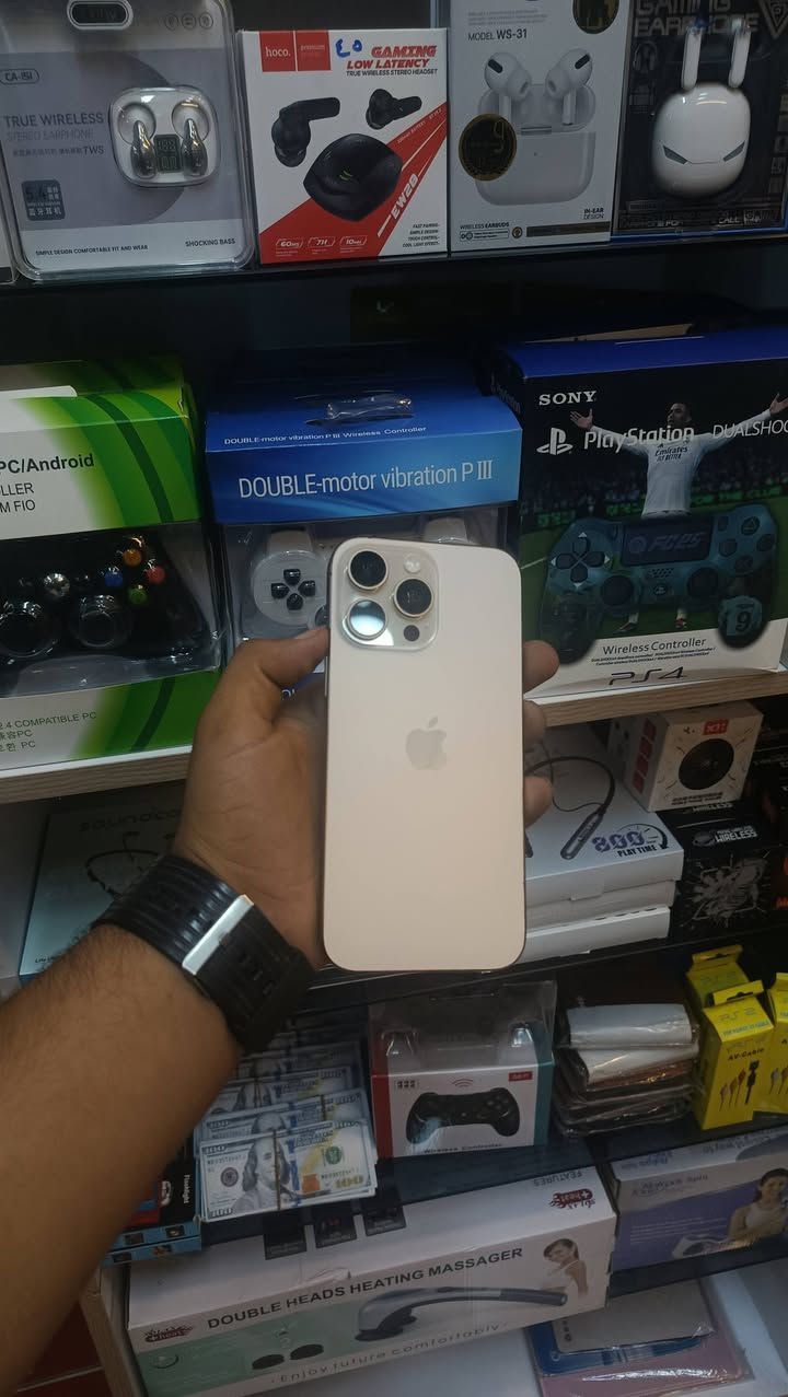 16برو ماكس نضيف🔥💥🔥💥🔥💥🔥💥🔥🔥🔥
الذاكره 256
السعر 1,310
العنوان📍 نجف الاشرف حي الحسين خلف كميل بن زياد مقابل مجمع الابرار 
الاستفسار اتصل ع الرقم الهاتف ***********

