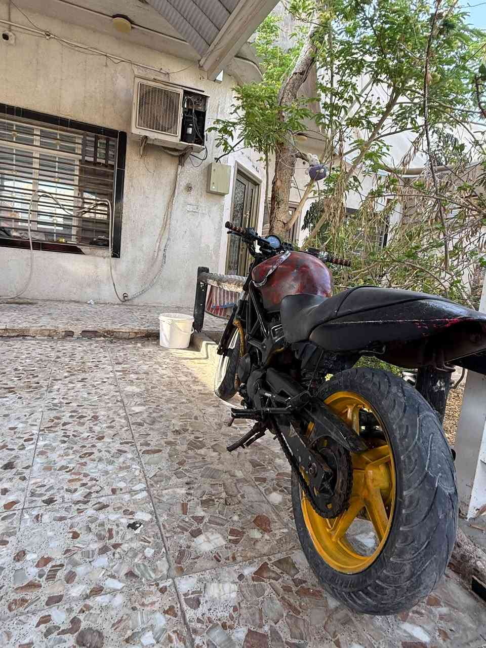 بطح باندا للبيع السعر 550 وبيه مجال شي قليل للشراي مكاني بصره تنومه الدراجه مكفوله كيو ومكينه (ادوات ) للشراي يتصل عل هاذ الرقم ***********
