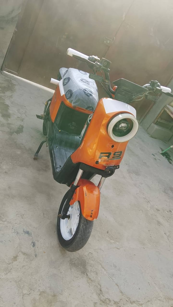 R9 • موديل ٢٠٢٥ • بطاريات