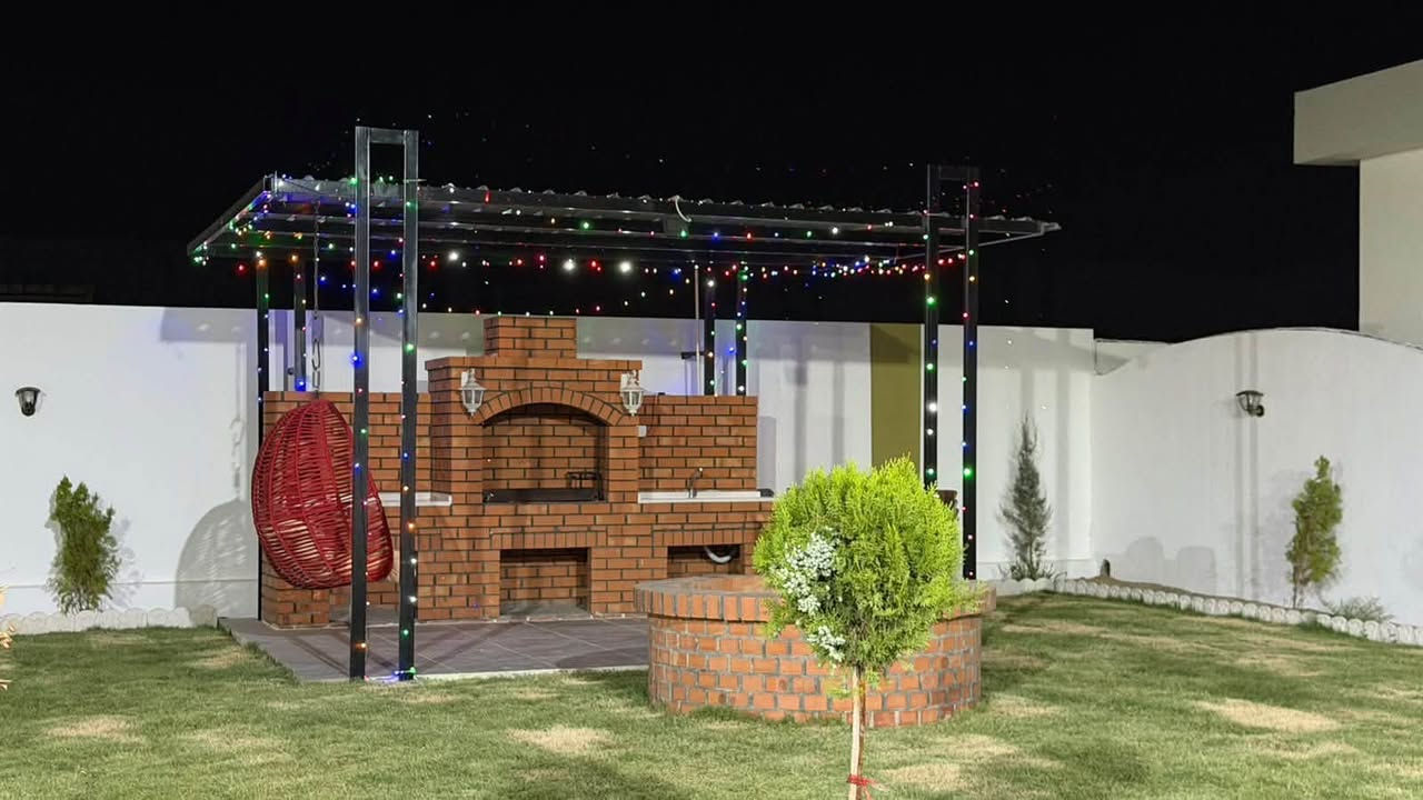 🏡 مزرعة للإيجار – كركوك
📍  مفرق شوان قرب مطعم ميديا 

🌿 أجواء جميلة وسط الطبيعة

💦 مسبح

🎉 مناسبة للجلسات العائلية وإقامة حفلات الخطوبة والأعراس والمناسبات الخاصة.

📞 للحجز والاستفسار: ***********
