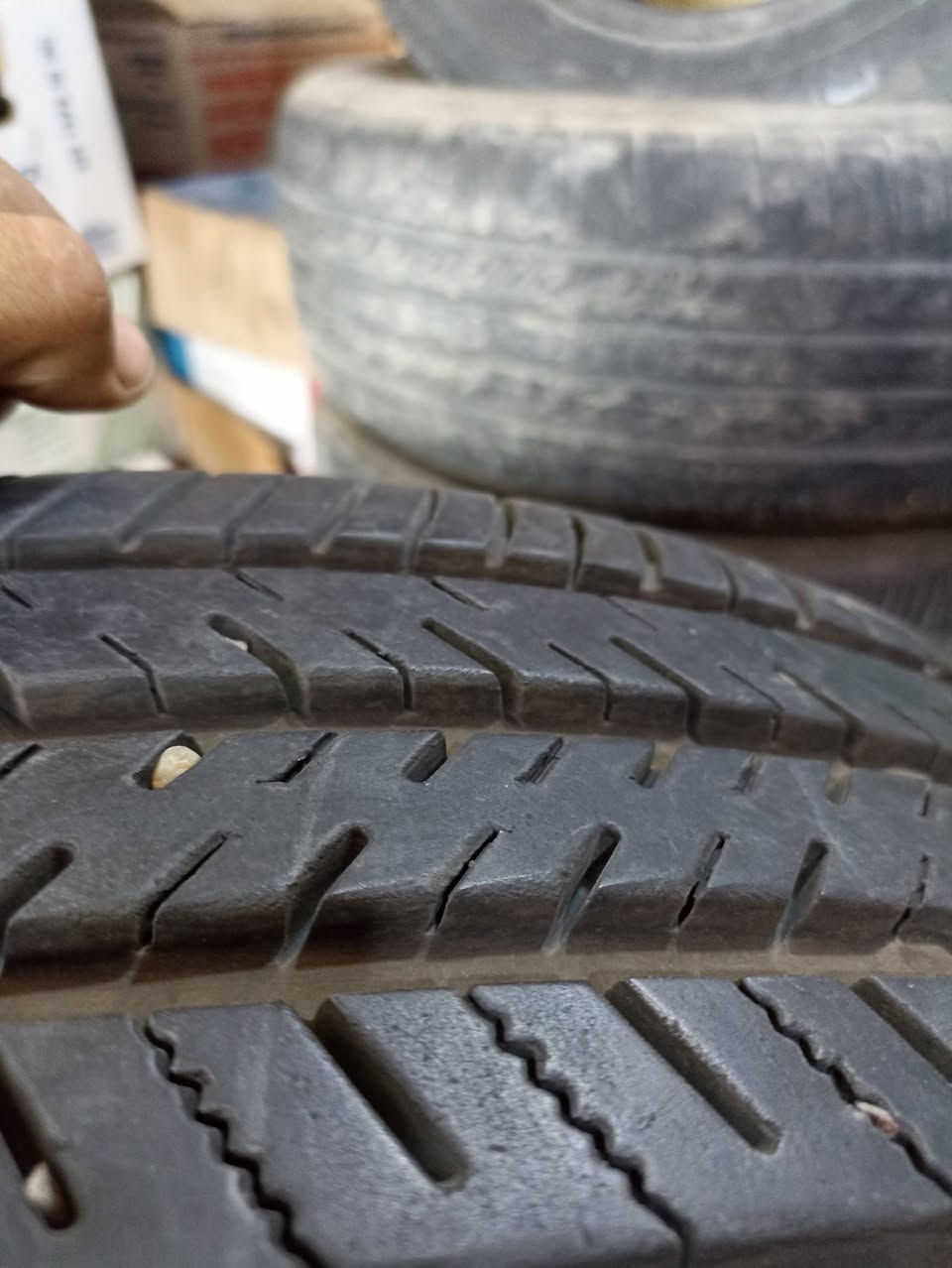 حبايب قلبي الغوالي

للبيع او المراوس
تخم ويل كب وتايرات
حجم17

ويالة قياسهن 17
فول نظافة مكفولات من اي فطر او عواج  او لحيم او تصليح
ويالة كوريات

المراوس بأي ويل  كان  سؤاء نظيف مكسور مفطور ملحوم كلمن بحسابه
التايرات: 
قياس 17/55/215

 التايرات 3منهن نظافتهن فوك ال70٪
فقط تاير واحد  نظافته اقل منهن

العنوان بابل

السعر250وبيهن مجال للطيبين

والي ايريد بس ويالة انبيع فقط ويالة
والي ايريد بس تايرات انبيع فقط تايرات

***********
***********
وتشرفوني بأي وقت كان
