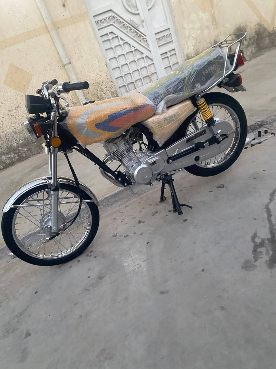دراجه لبيع سكنار موديل 27دراجه مكفول دراجه صارهة 20يوم من طالعه من وكيال
مكاني كوت فلاحيه 
سعر ب850وبيهة مجال قليل 
موو شراي لا تعبني 
وشراي ينتصال ***********
