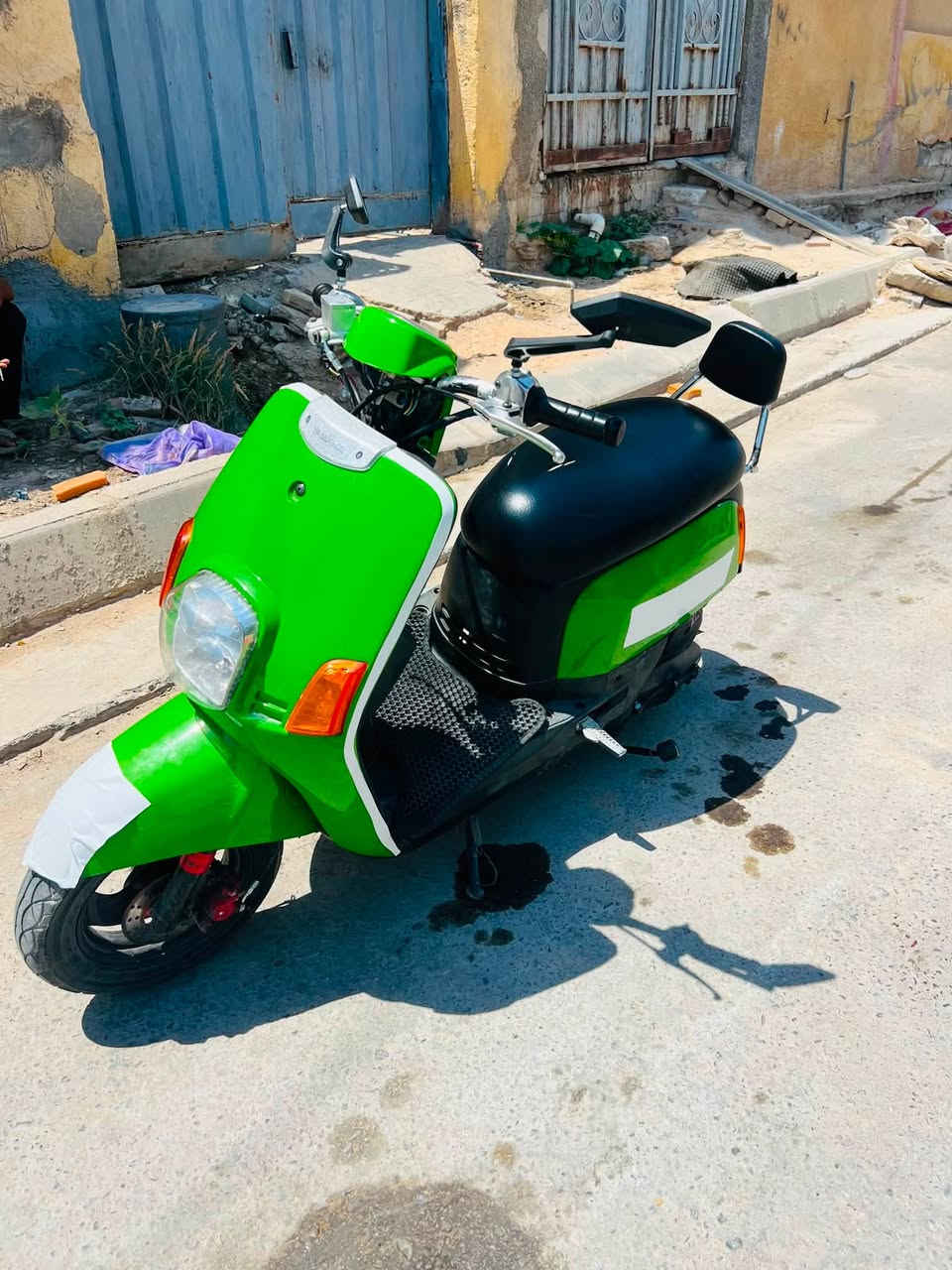 بوليسي لبيع كابريته بلاديه 49 دراجه كله بلادايه فقط كفرات تجاري لسعر 575 لشراي ينتصل برقم ***********
