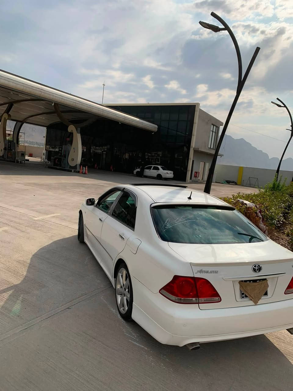 سەرتا بەناوی خوای گەورە
Toyota crown shahena
GRS 182 
بڕاوە بڕاوە
 فول مواسەفات
 سلاید
کوشن  جلدو هیتەر 
دینگەی ئیستیل
کۆدی و بارکۆدی وەرگیراوەتەوە 
بێدوکەڵ
 کامل مەسرەف بێچال و قوپ نمونە لەجوانی بەس ماشەڵای دەوێ تەقەوڕەقە بەشەرت 

٥٩گەڵاو ماجالێکی کەم 
شوێن ڕانیە 
***********
