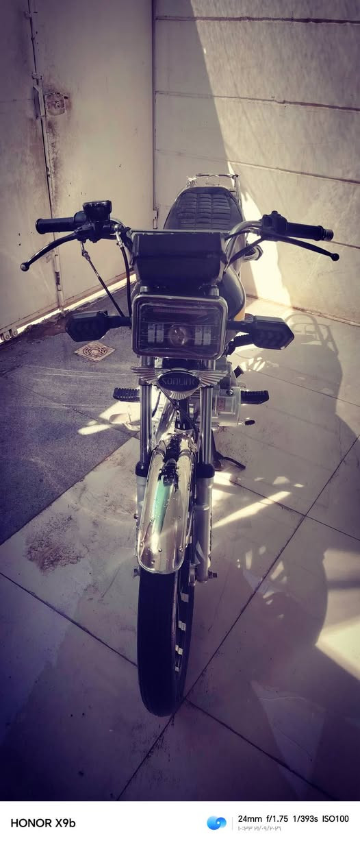 للبيع دراجه موديل 24 شكل 25
بس نقص بطاريه لمكينه بلادي ممفتوحه اسعر 675
***********//***********

نص مكتوب في الصور:
- HONOR X9b 24mm f/1.75 1/284s ISO100 ١٠:٣٣ ٢١/٠٩/٢٠٢٦
- HONOR X9b 24mm f/1.75 1/393s ISO100 ١٠:٣٣ ١٤٠١/٠٩/٢٠
- HONOR X9b 24mm f/1.75 1/425s ISO100 ١٠:٣٣ ٢١/٠٩/٢٠٢٦
- HONOR X9b 24mm f/1.75 1/134s ISO100 ١٠:٣٣ ٢١/٠٩/٢٠٢٦
- HONOR X9b 24mm f/1.75 1/238s ISO100 ١٠:٣٥ ٢١/٠٩/٢٠٢٦
- HONOR X9b 24mm f/1.75 1/900s ISO160 ١٠:٣٤ ٢١/٠٩/٢٠٢٦