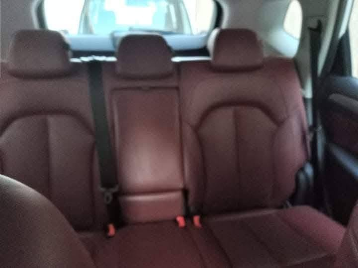 السلام عليكم بيع مستعجل
 سيارة نوع MG/RX5
موديل/2021
اللون/أبيض
السيارة ماشية 69700 كم
تاريخ شرائها مباشر(صفر) من شركة MG في 2022/4/22
 لايوجد فيها اي دعمة
 يوجد فيها ضمان صيانة المتبقي منه 2 سنة من اصل 6 سنوات
  السيارة جناي وليس بياع شراي.. موظف.. فقط من البيت الى الدائرة والعكس ونضيف شرط الفحص وتتاكد اي ضربه وصبغ قوي او حادث مبيها دواخلها بلادي برغي ممبدل منها نضيفه تجي شرط الفحص وين يعجبك واي مكان يعجبك وتبريدها ثلج رقمها بغداد ما عليها اي غرامات وتحويل مباشر ما بيها اي مشكله
سعرها114 او عراقي 17 مليون 
*********** بغداد, العراق
