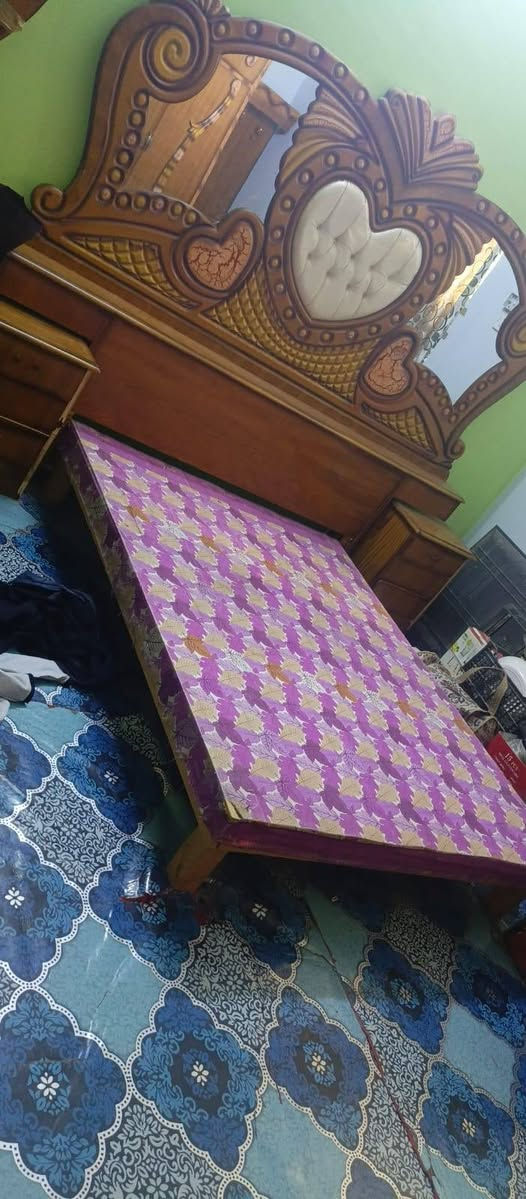 غرفه اخشاب • للبيع • قابل تفاوض