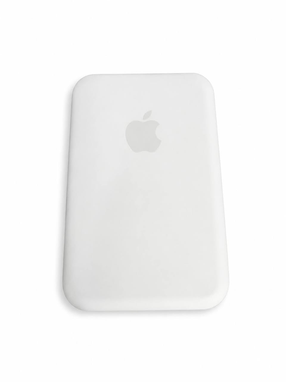 مع MagSafe Battery Pack راح تبقى مشحون وين ما تروح. تصميم أنيق وخفيف يلتصق بالموبايل مغناطيسياً بكل ثبات ويمنحك طاقة إضافية وقت ما تحتاجها  باور بأنك 🔥✅️ 
للطلب والاستفسار: واتساب *********** ✨️ 
السعر  14,000 دينار عراقي
