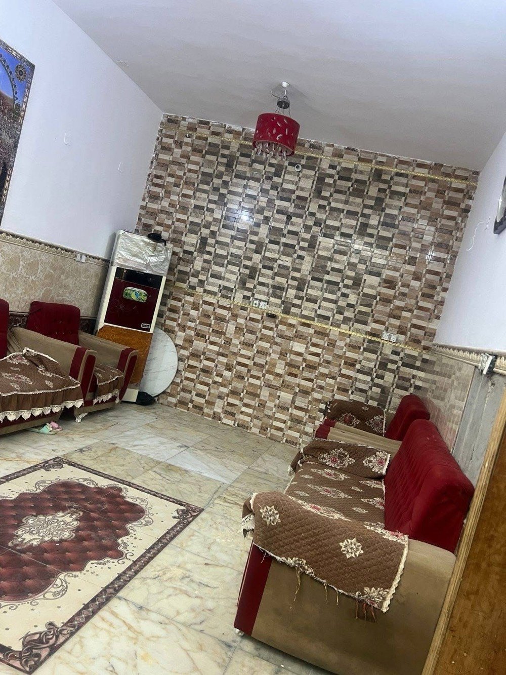 للبيع بيت طابقين طابو صرف اجازة بناء 
200 متر اربع غرف نوم استقبال مطبخ صحيات 
العنوان كربلاء  العطيشي حي الرسول 
***********