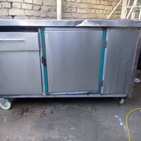 ميز ستيل • عرض ١٫٥م • مستعمل
