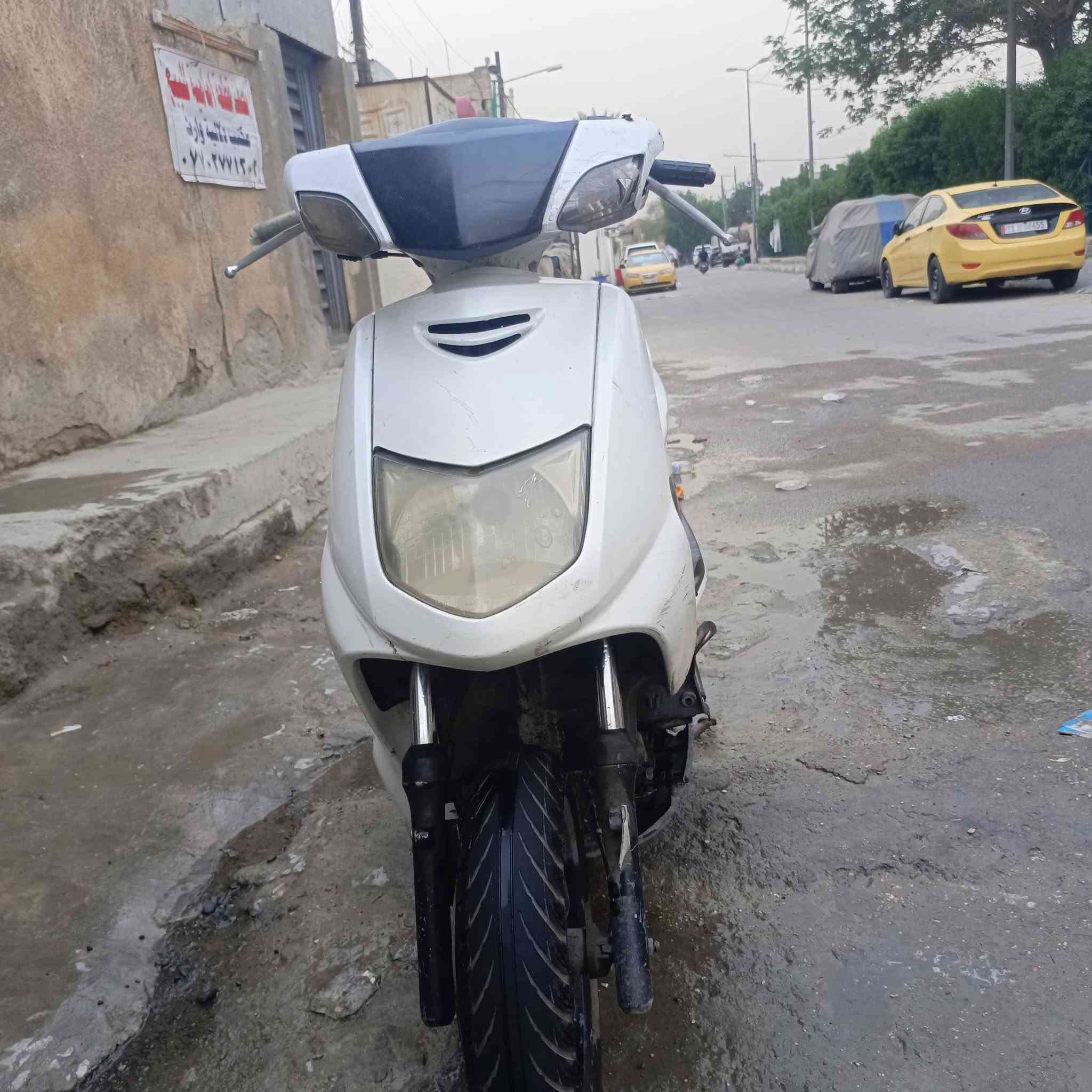السلام عليكم للبيع او مراوس 
سكنس للبيع نص هندر يرادلها باتري الدراجة خير من الله تخبل عدي السعر 350وبيه مجال مكاني بغداد مدينه الصدر رقمي ***********وتساب موجود 24ساعة
