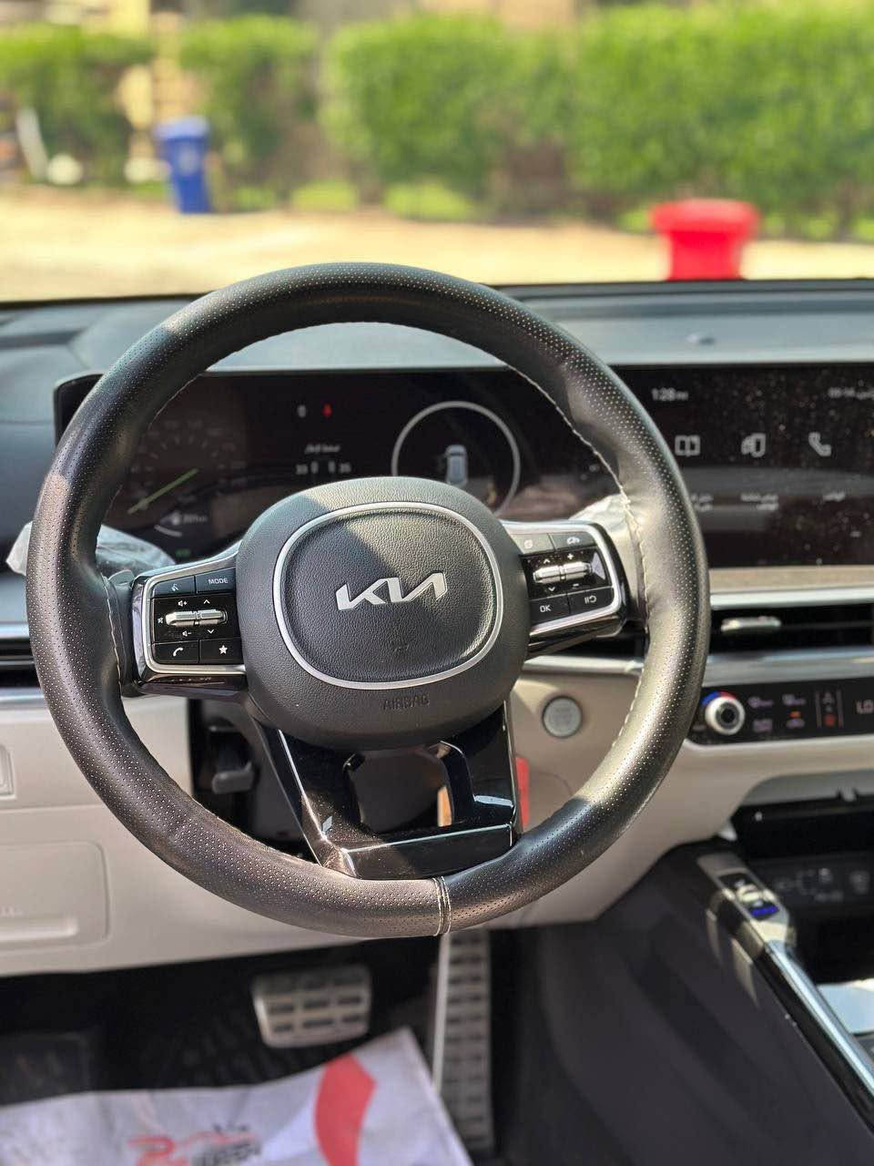 🔥 للبيع كيا سورنتو 2024 – فئة 4X 🔥

🚘 سورنتو 2024 بحالة ممتازة ومواصفات مميزة جداً

🔹 6 سلندر
🔹 7 راكب
🔹 دفع رباعي 4X4
🔹 3 قطع تبريد
🔹 بانوراما
🔹 4 كاميرات
🔹 حساسات 360 درجة
🔹 مكفولة كفالة عامة
🔹 الممشى 41 ألف كم فقط
مكفولة كفالة عامة
السعر 308

📞 للاستفسار والتواصل:
*********** بغداد, العراق

نص مكتوب في الصور:
- Kia Movement that inspires كيا سورنتو موديل 2024 فئة 4x محرك 6 سلندر 7 راكب 3 قطع تبريد بنوراما 4 كاميرات فور ويل حساسات 360 درجة مكفولة كفالة عامة SORENTO قوة .. فخامة .. راحة الممشى 41,000 كيلو متر مكفولة كفالة عامة لراحة بالك فرصة مميزة لا تفوتها