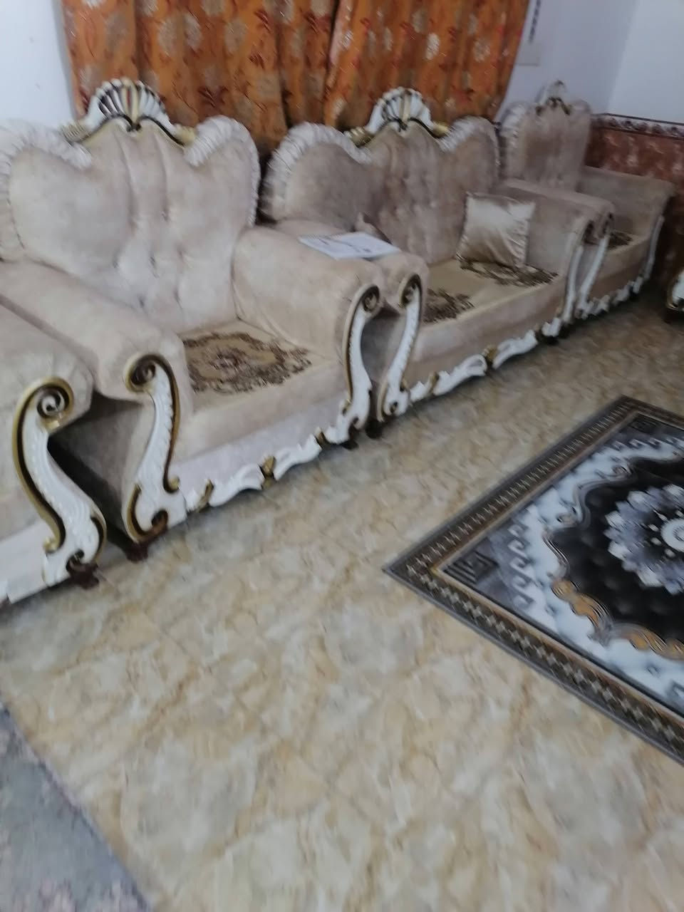 السلام عليكم
٣ طخم قنفات للبيع نظيفات جدا استعمال قليل مكاني قضاء السنية الاتصال على الرقم *********** بي واتساب
