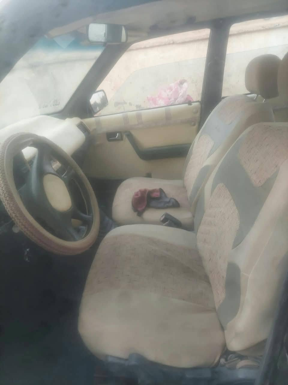 مكلف بلنشر سياره حلوه ونضيفه راعيها موجود ويحول الشراي يتصل***********
