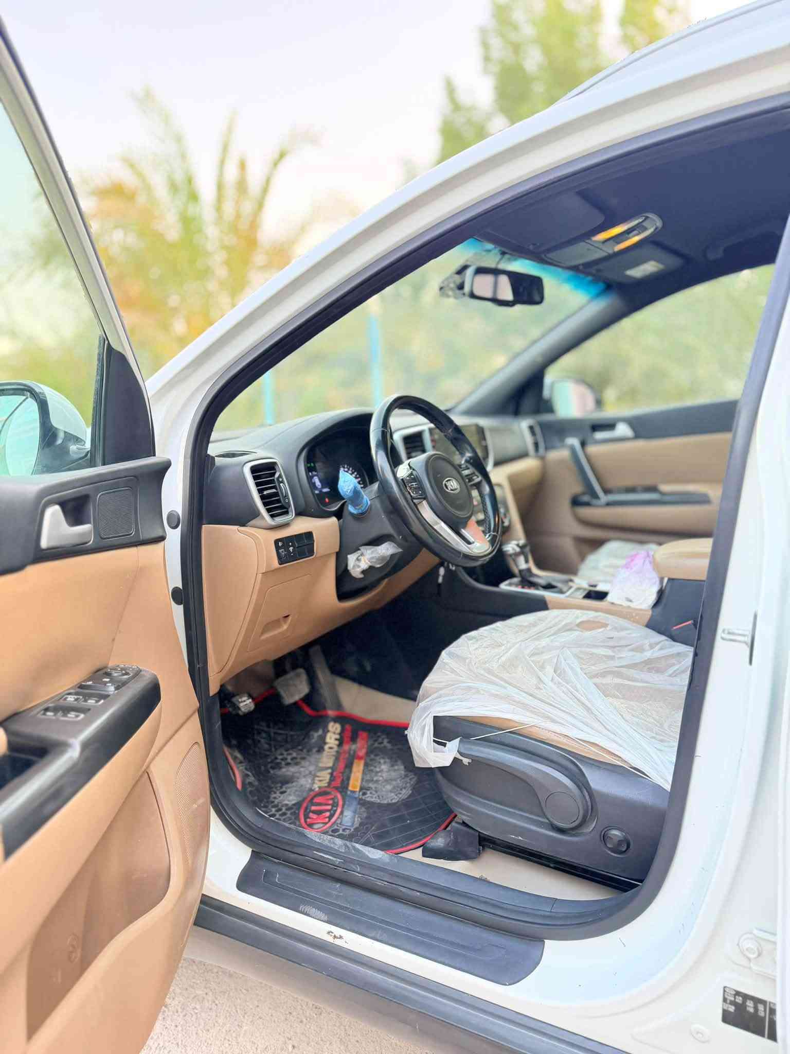 السلام عليكم
سبورتج 2019 خليجي مكفول مواصفات عادية 
سعر 173 بيها مجال قليل العنوان بغداد بعد مرور الحسينية جديدة الشط 
***********
