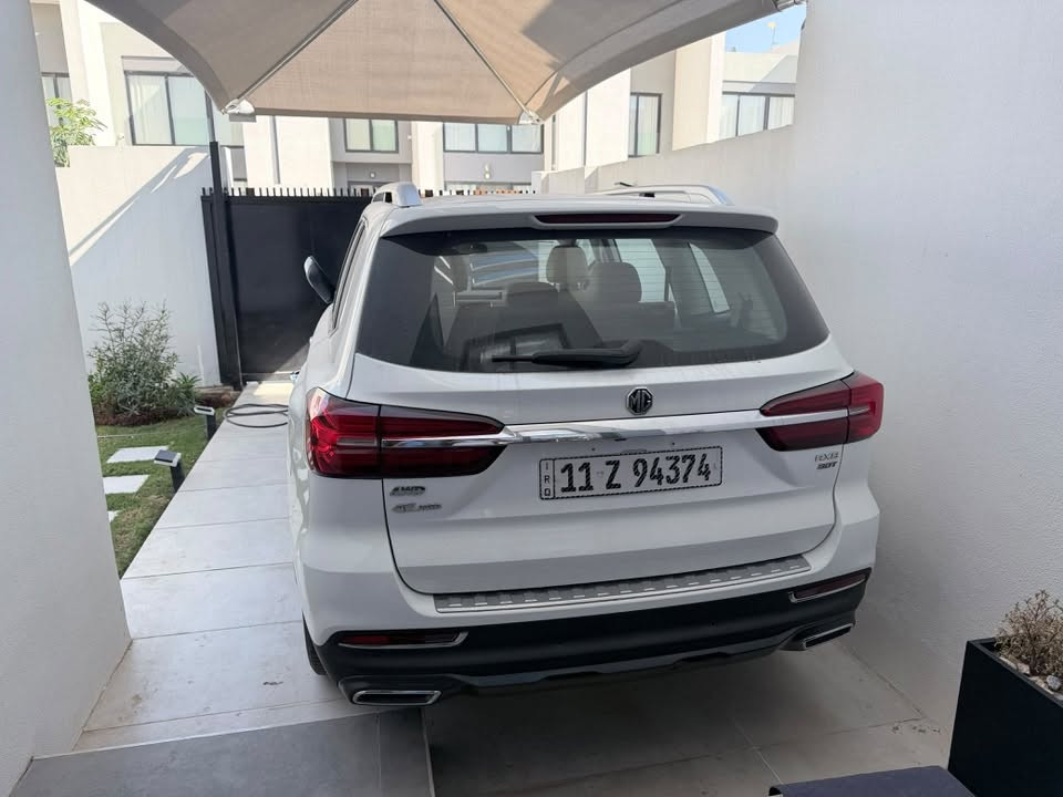 السلام عليكم من رخصة الادمن
عندي MG rx8 2023 السيارة من فئة الlux 
١- محرك 2.0 تيربو 
٢- تحكم ستيرن كامل + تدفئة وتبريد بالمقاعد
٣- ثلاث قطع تبريد
٤- حساسات امامية + خلفية + كاميرا 360 
٥- apple car play + android auto 
٦- مقاعد جلد
للاستفسار الاتصال ع الرقم 
***********
